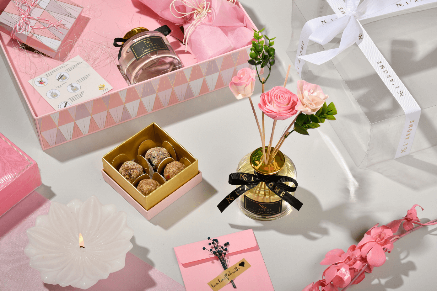 Pink Hamper Trays