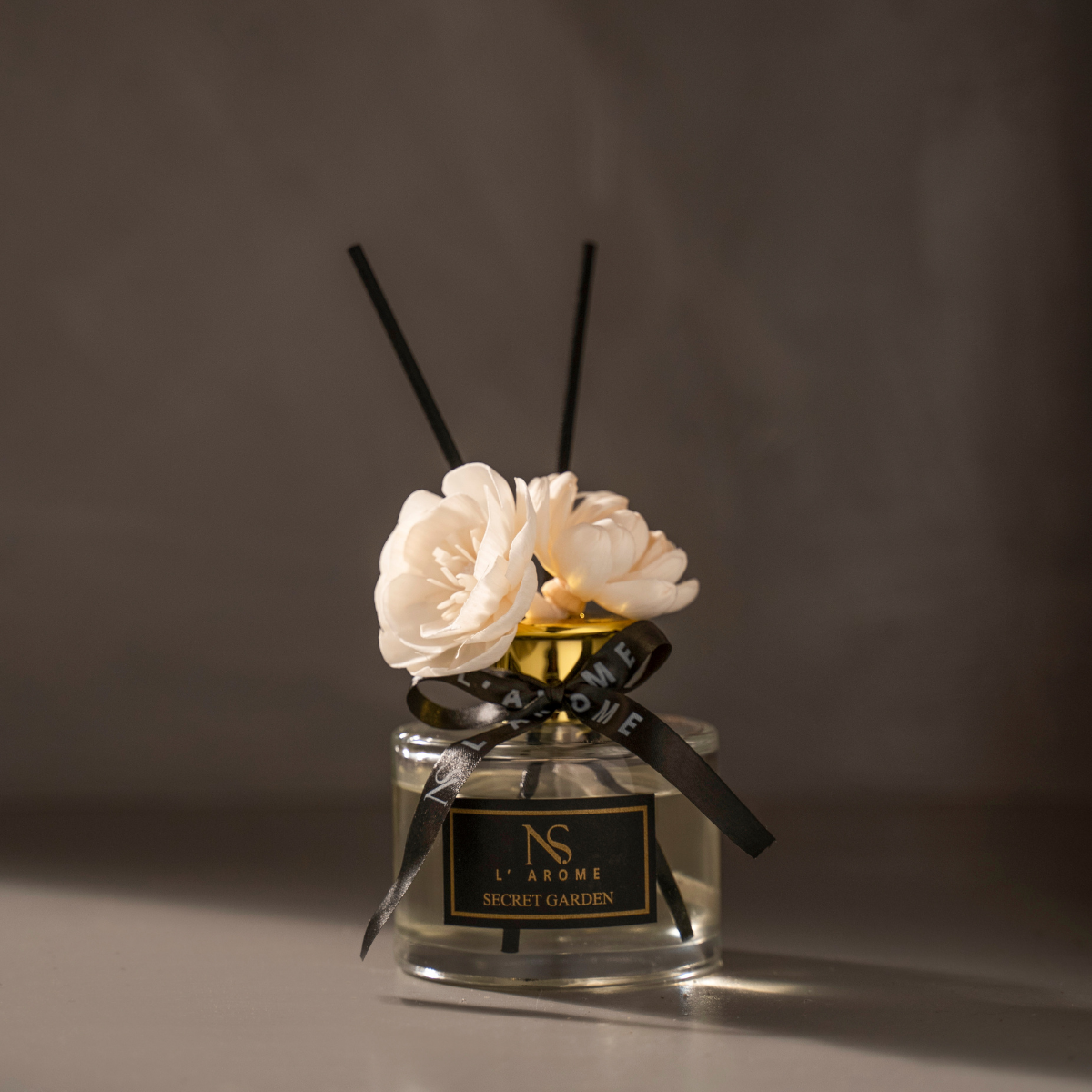 Earthy Green Floral Diffuser Box